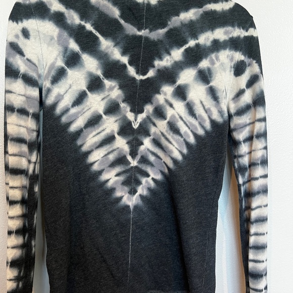 Free People Pyschedelic Tie Dye Turtle Neck Top Blue and White Women’s S - Picture 2 of 4